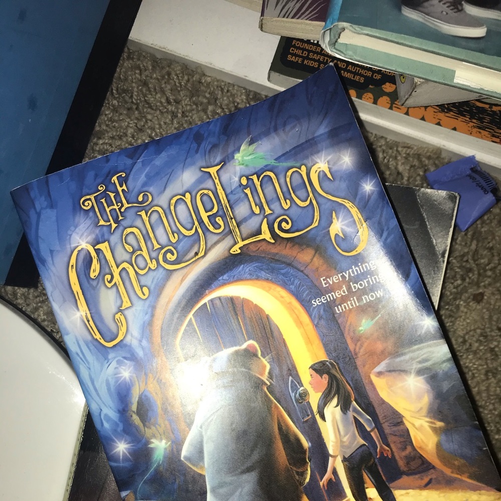 Books - Picture 5 of 6